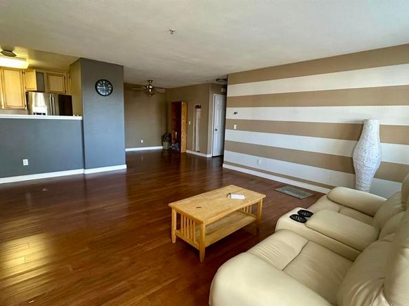 2005 Burton 1, San Diego CA 92111