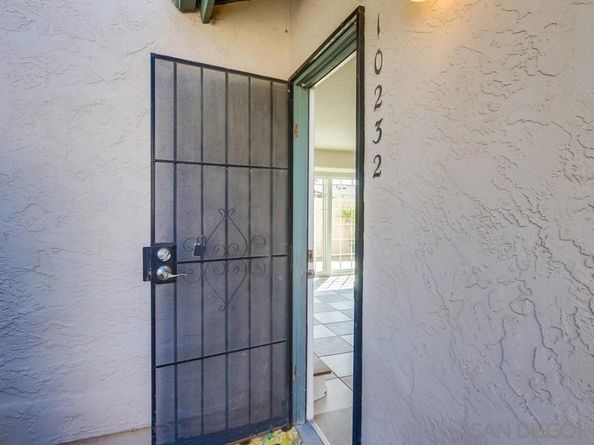 10232 Princess Sarit Way, Santee CA 92071