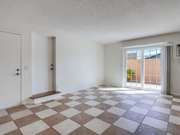 10232 Princess Sarit Way, Santee CA 92071