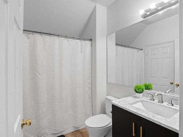 1125 Midnight Way, Oceanside CA 92057