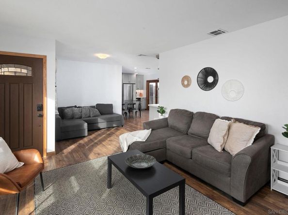 4407 Dakota Drive, San Diego CA 92117