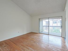 5432 Adobe Falls Rd 12, San Diego CA 92120