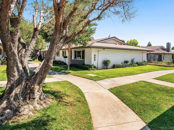 812 E Washington Ave A, Escondido CA 92025
