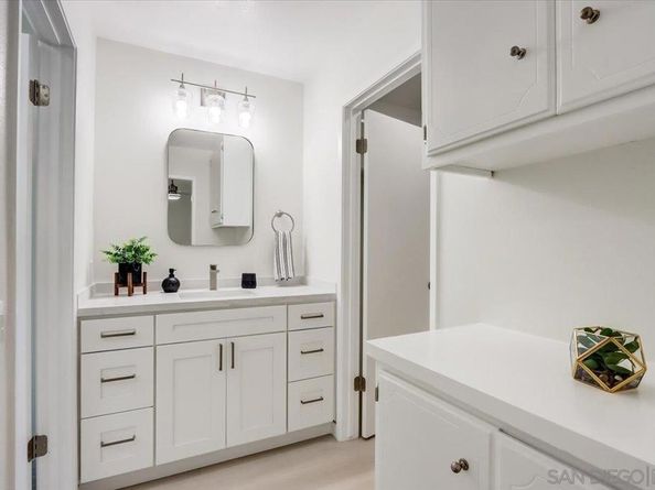 3808 Vista Campana S 38, Oceanside CA 92057