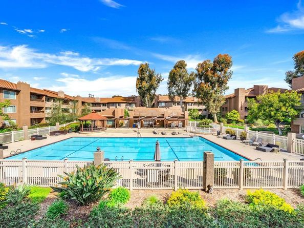 10250 Caminito Cuervo 44, San Diego CA 92108