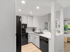 10250 Caminito Cuervo 44, San Diego CA 92108