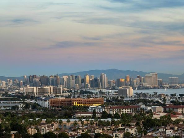 2035 Evergreen, San Diego CA 92106