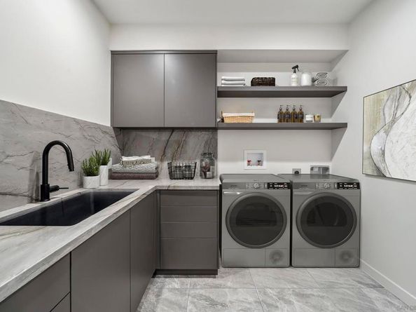 2035 Evergreen, San Diego CA 92106