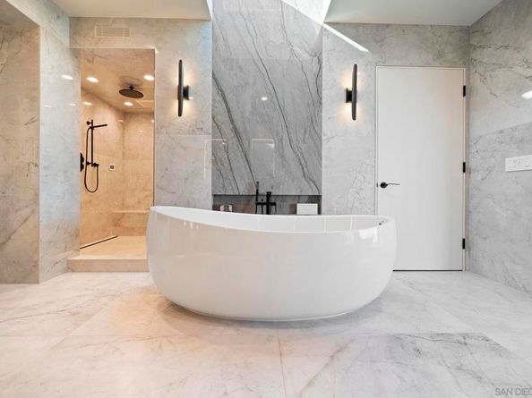 2035 Evergreen, San Diego CA 92106