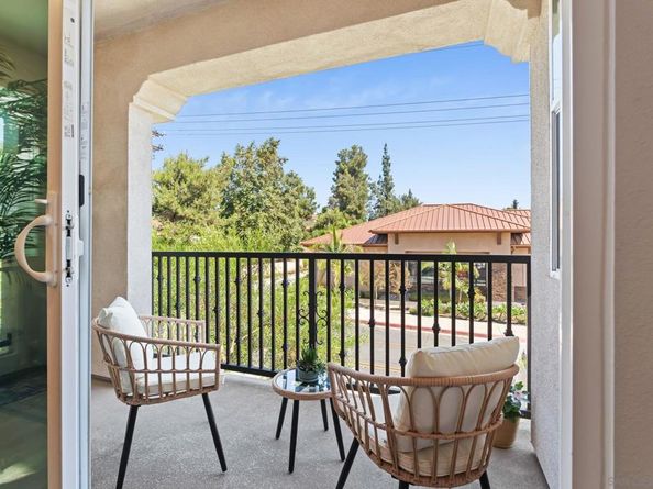 414 Carina Gln, Escondido CA 92025