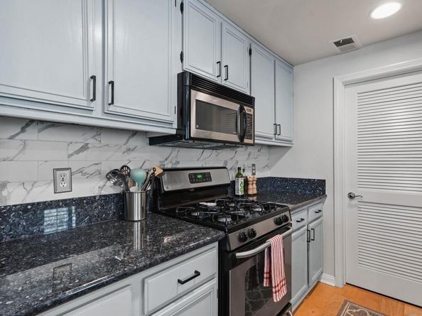 13039 Evening Creek Dr S 36, San Diego CA 92128