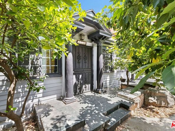 1514 La Baig Avenue, Los Angeles CA 90028