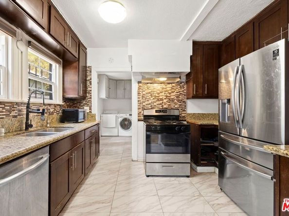 1514 La Baig Avenue, Los Angeles CA 90028