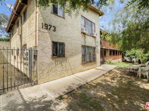 1973 W 22nd Street, Los Angeles CA 90018
