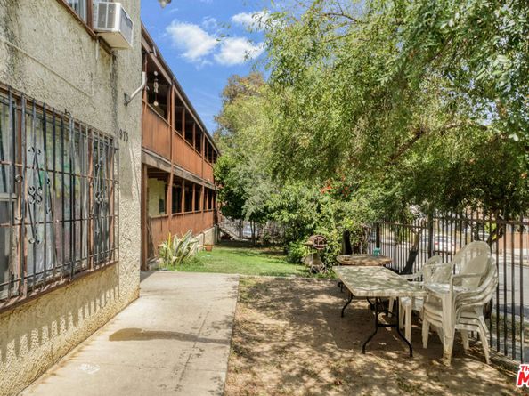 1973 W 22nd Street, Los Angeles CA 90018