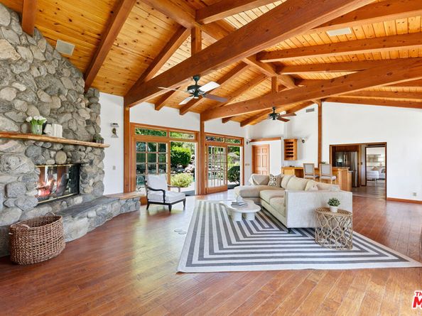 33269 Mulholland Highway, Malibu CA 90265