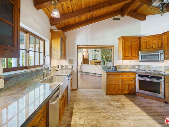 33269 Mulholland Highway, Malibu CA 90265