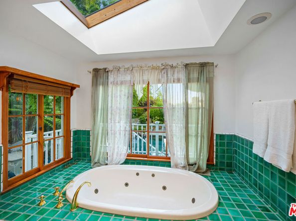 33269 Mulholland Highway, Malibu CA 90265
