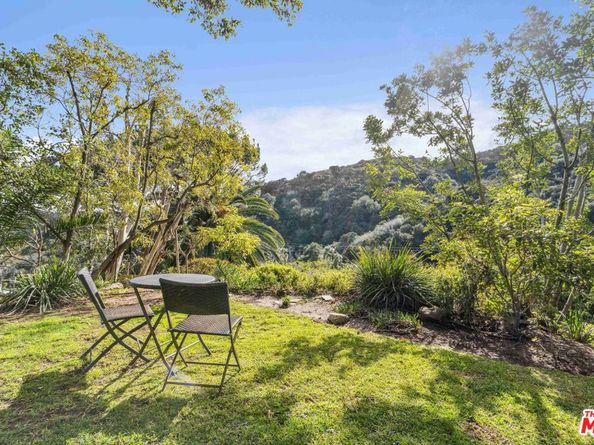 10037 Reevesbury Drive, Beverly Hills CA 90210