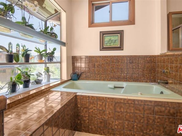 2733 Halsey Road, Topanga CA 90290