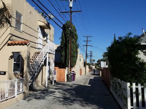 435 W 11th Street, Long Beach CA 90813