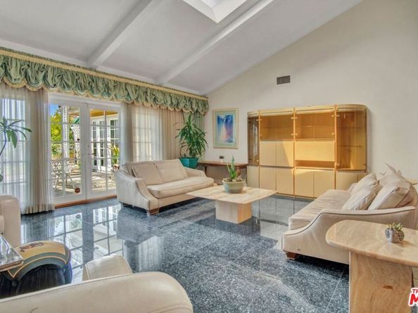 5222 Los Franciscos Way, Los Angeles CA 90027