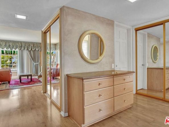5222 Los Franciscos Way, Los Angeles CA 90027