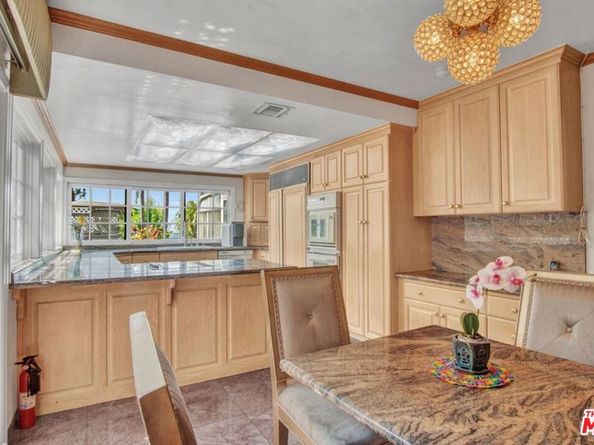 5222 Los Franciscos Way, Los Angeles CA 90027