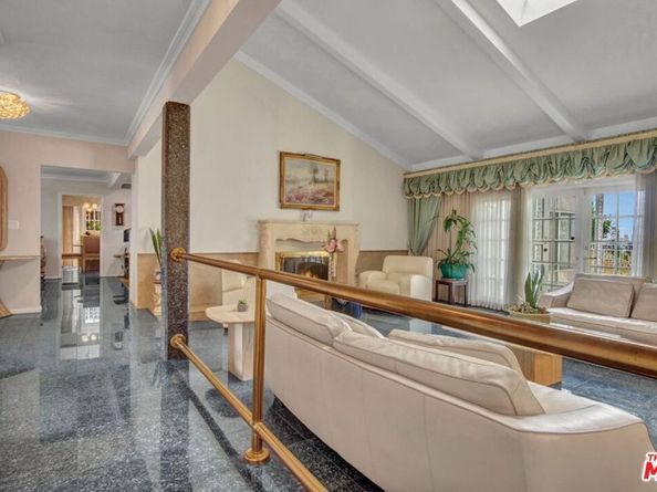5222 Los Franciscos Way, Los Angeles CA 90027