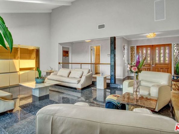 5222 Los Franciscos Way, Los Angeles CA 90027