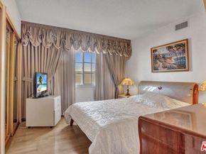 5222 Los Franciscos Way, Los Angeles CA 90027