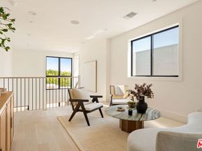 1615 N Coronado Street, Los Angeles CA 90026