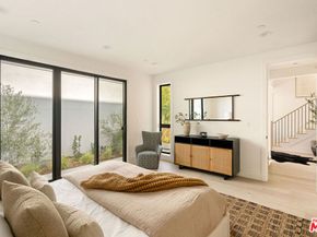 1615 N Coronado Street, Los Angeles CA 90026