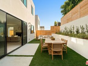 1615 N Coronado Street, Los Angeles CA 90026