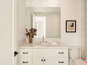 1615 N Coronado Street, Los Angeles CA 90026