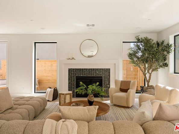 1615 N Coronado Street, Los Angeles CA 90026