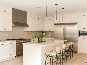 1615 N Coronado Street, Los Angeles CA 90026