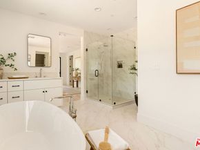 1615 N Coronado Street, Los Angeles CA 90026