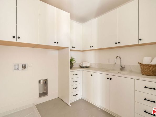 1615 N Coronado Street, Los Angeles CA 90026