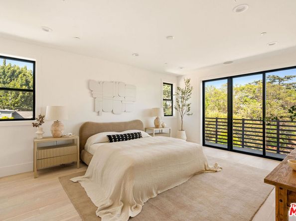 1615 N Coronado Street, Los Angeles CA 90026