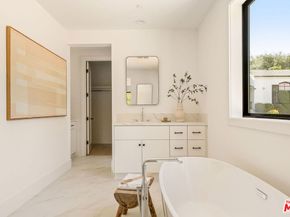 1615 N Coronado Street, Los Angeles CA 90026