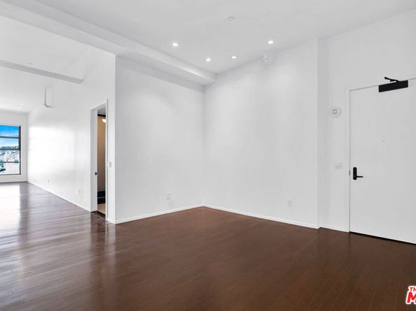 1645 Vine Street 711, Los Angeles CA 90028