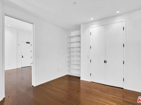 1645 Vine Street 711, Los Angeles CA 90028