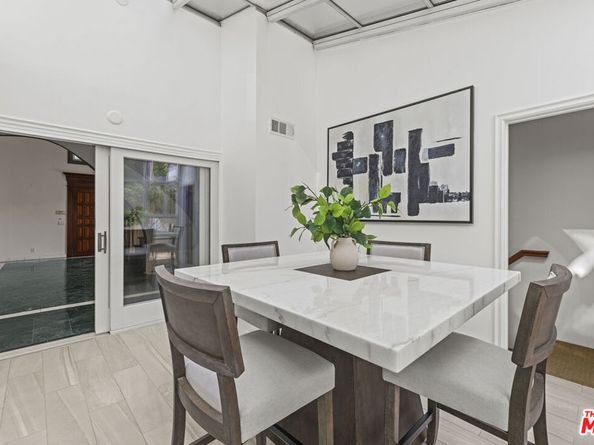 865 Warner Avenue, Los Angeles CA 90024