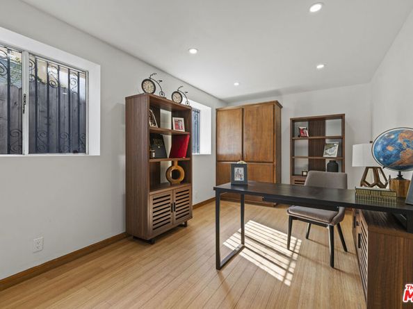 865 Warner Avenue, Los Angeles CA 90024
