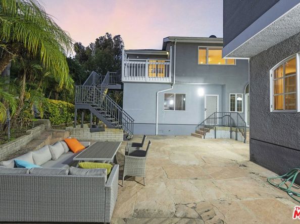 865 Warner Avenue, Los Angeles CA 90024