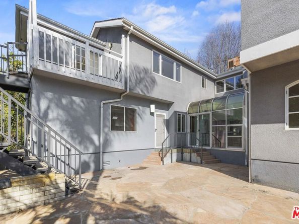 865 Warner Avenue, Los Angeles CA 90024