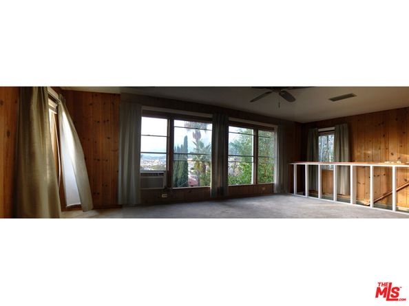975 Lucile Avenue, Los Angeles CA 90026