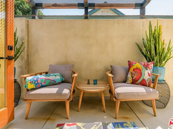 18839 Plummer Street, Northridge CA 91324