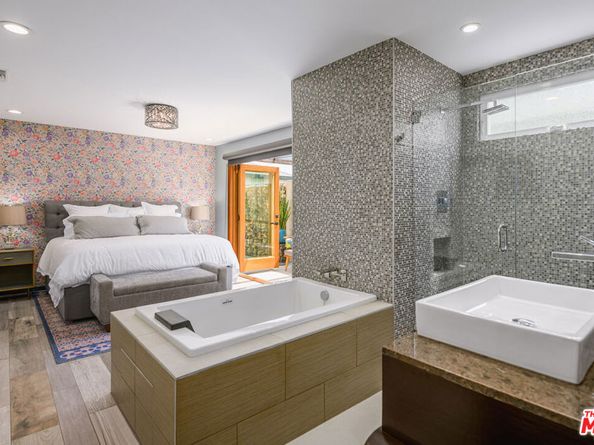 18839 Plummer Street, Northridge CA 91324